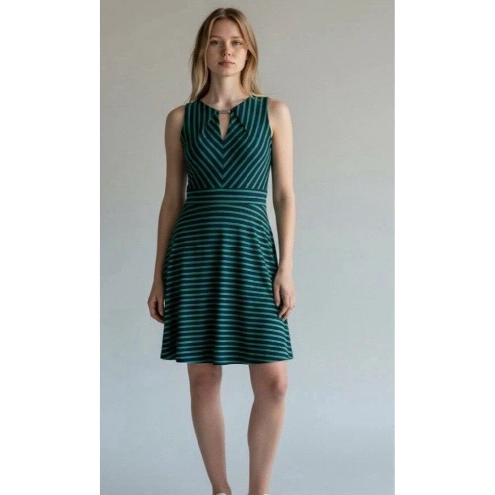 Liz Claiborne Womens Dress Size 6 Green and Navy Striped Sleeveless Flare